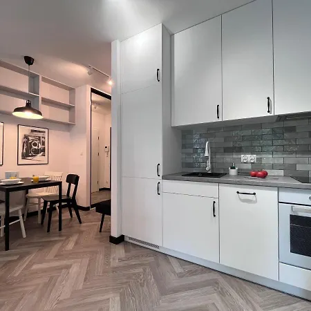 Apartamenty-wroc Ksiecia Witolda By The River 브로츠와프