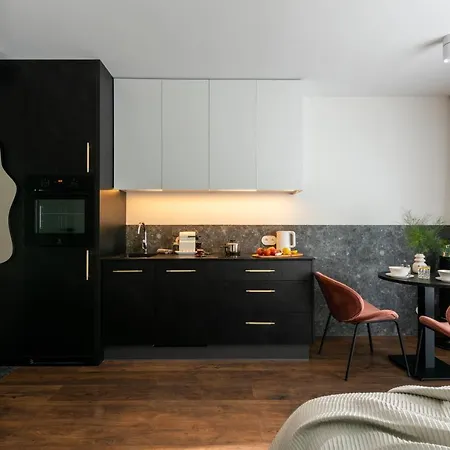 Apartamenty-wroc Ksiecia Witolda By The River *