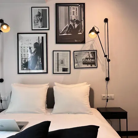 Apartment Apartamenty-wroc Ksiecia Witolda By The River