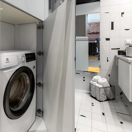 Apartment Apartamenty-wroc Ksiecia Witolda By The River Breslau