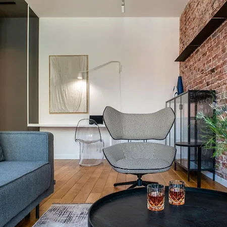 Apartment Apartamenty-wroc Ksiecia Witolda By The River