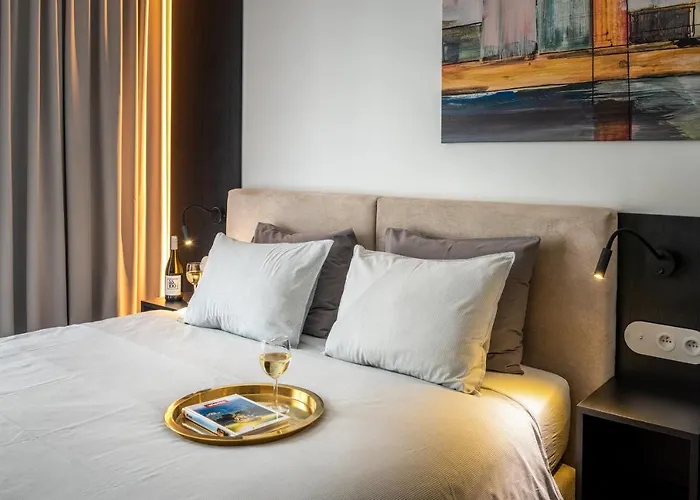 Apartment Apartamenty-wroc Ksiecia Witolda By The River